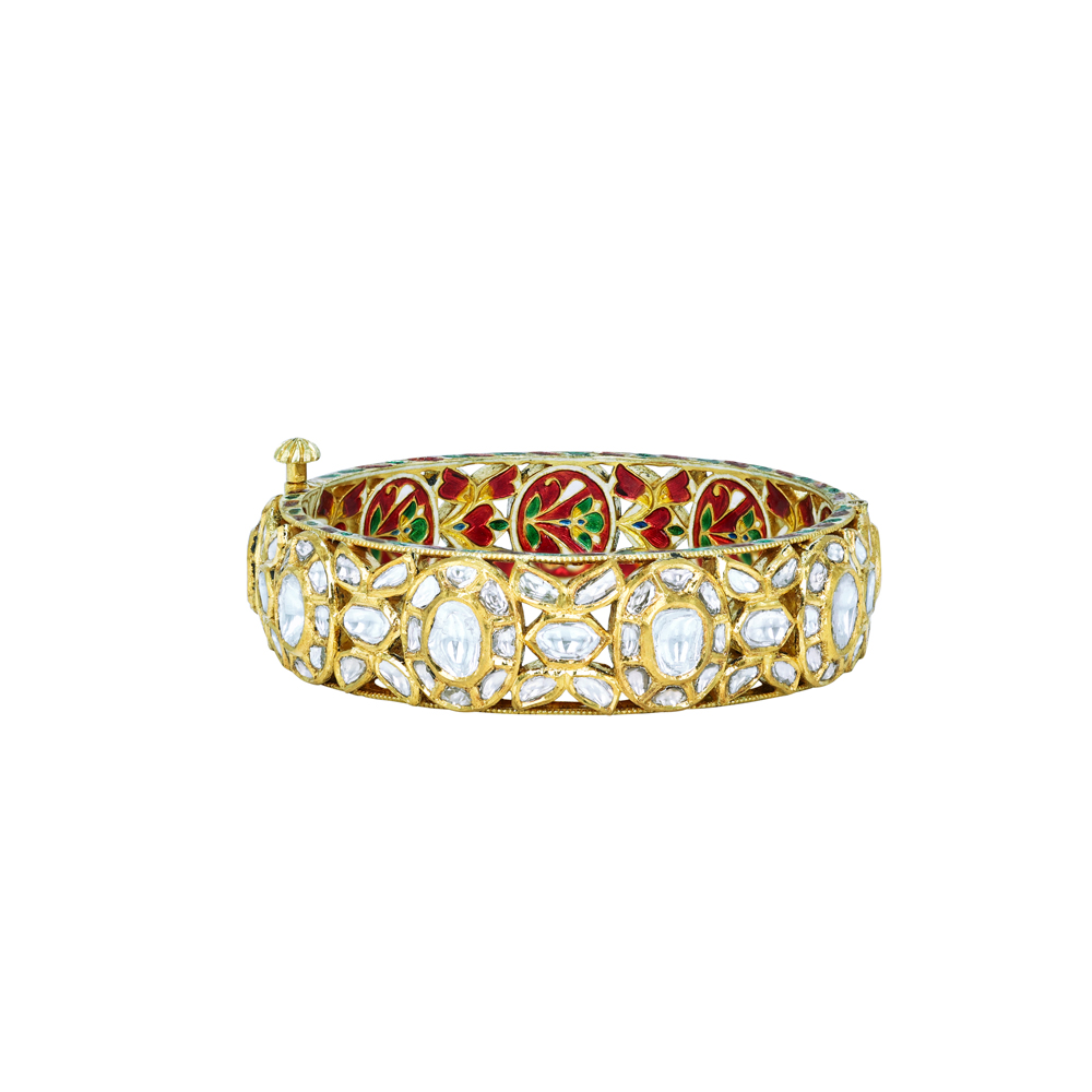 Polki Bangle with Ivory Look and Floral Patterns Inside